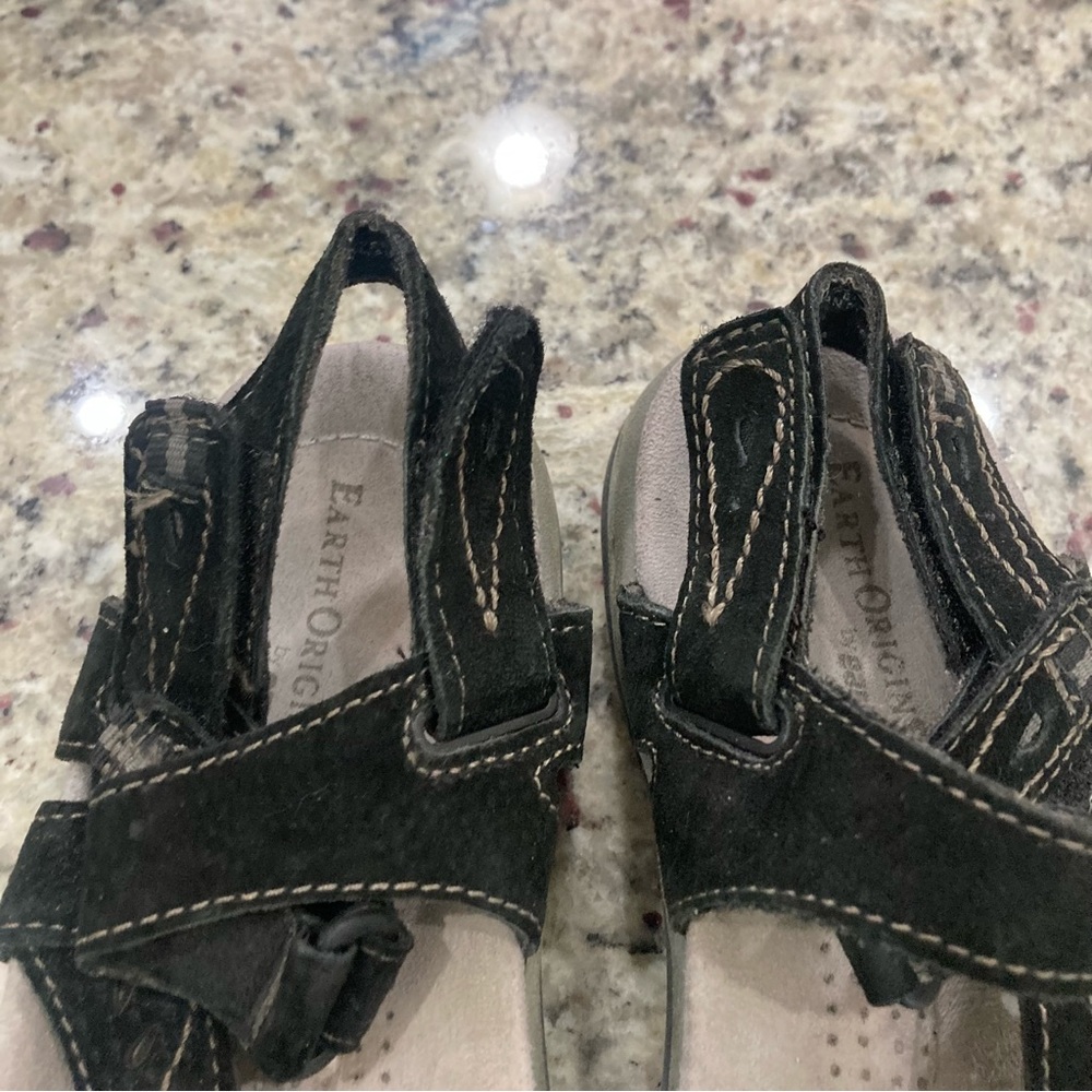 Earth Origins by earth black/gray Sophie sandals in size 7 Preowned Good Condt - Picture 3 of 11